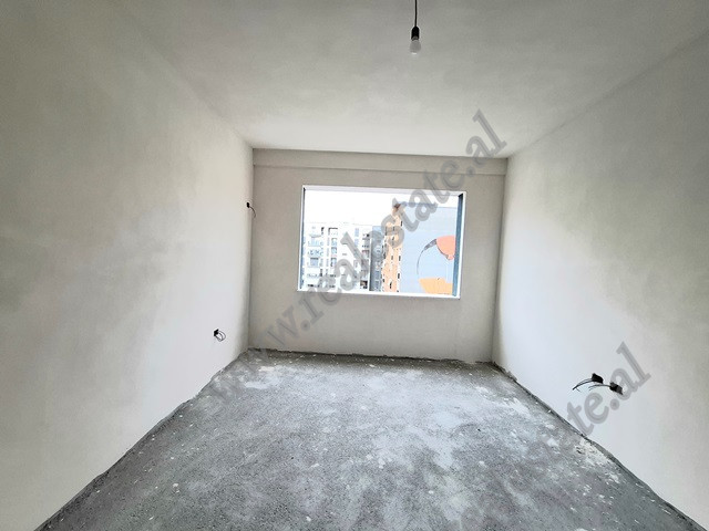 Apartament 2+1 per shitje&nbsp;ne rrugen Kujtim Laro,&nbsp;ne Tirane.&nbsp;
Apartamenti pozicionohe